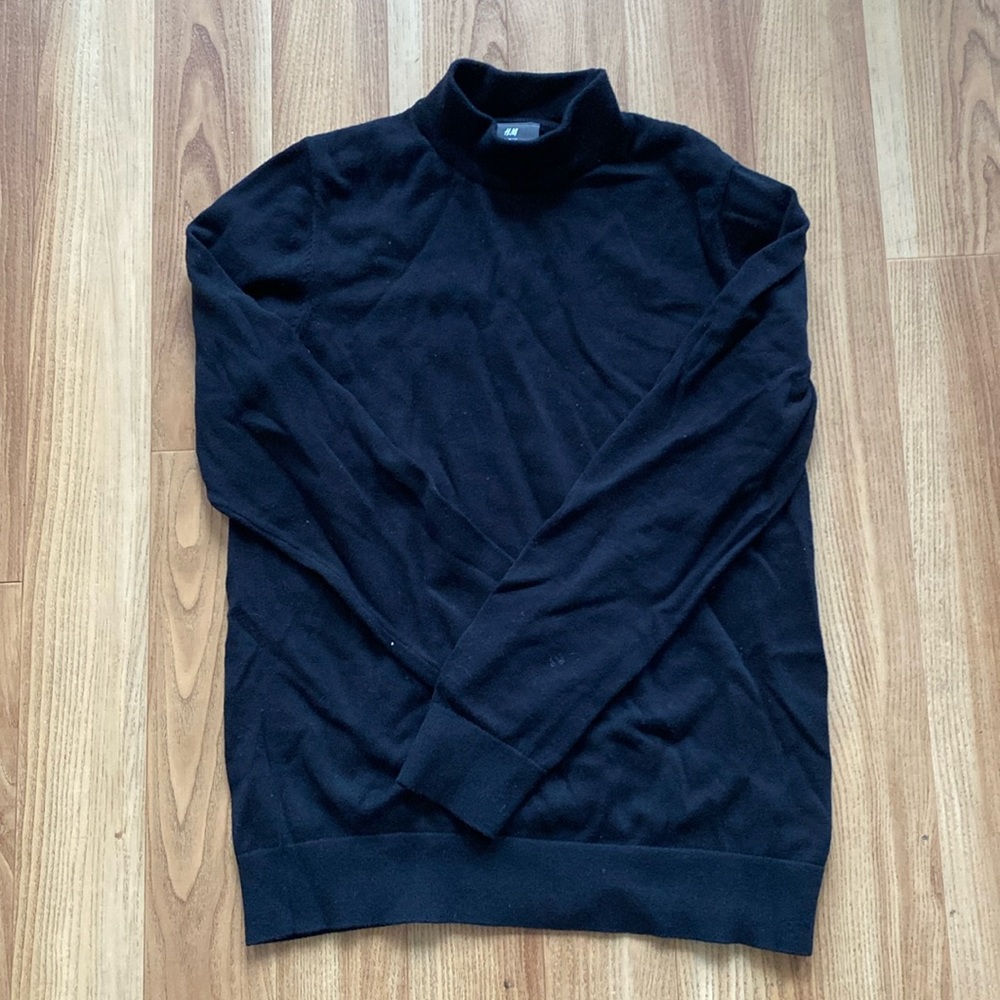 Mock-neck sweater by H&M